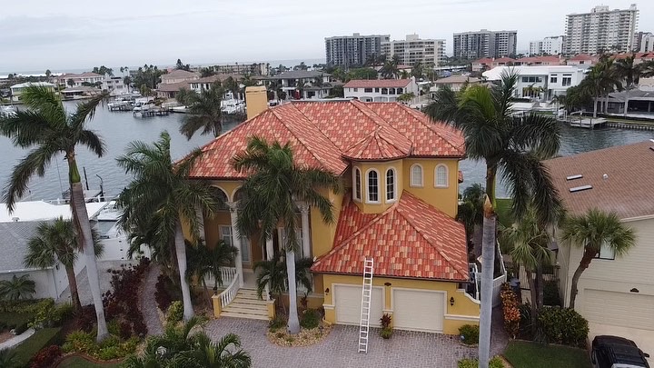 Roof Cleaning in Belleair Beach, FL